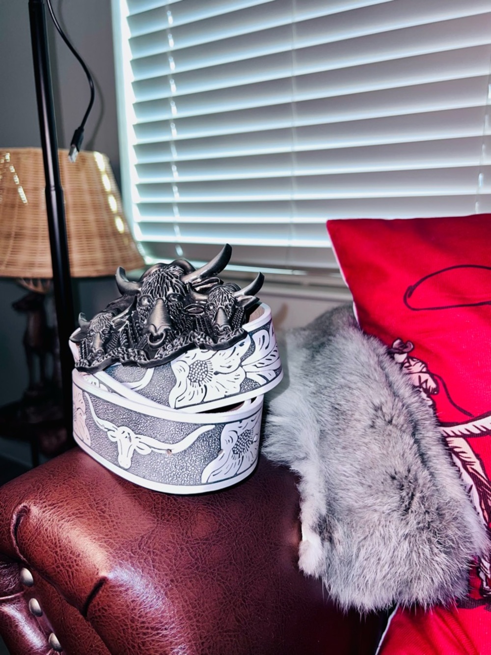 Embroidered Bull Skull Decorative Belt in Gray and Black